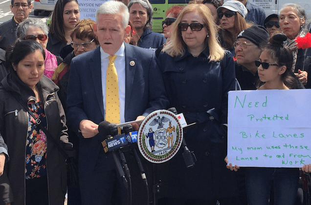 Van Bramer Won’t Say Whether He Supports Protected Bike Lanes on Skillman and 43rd