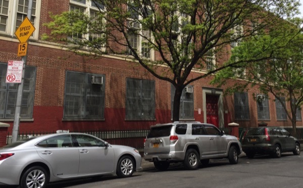 Reversing Bloomberg Reforms, City Will Reissue Tens of Thousands of Teacher Parking Placards