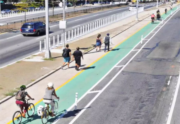 OPINION: Extend the Queens Boulevard Bike Lanes to Jamaica!