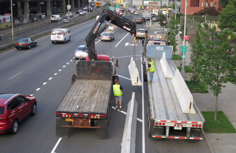 DOT Closes Short Bike Lane Gap on Bruckner Blvd — Next Phase Scheduled for 2021