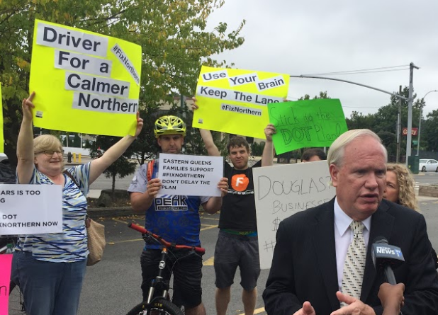 Counter-Protesters Stymie Tony Avella’s Anti-Bike Lane Press Conference on Northern Blvd