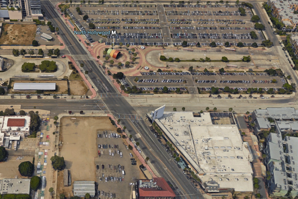 As Transit Expands in Los Angeles, Will Walkability Follow?