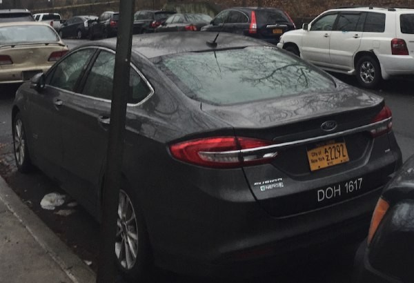 Same car, same no parking zone, different day.