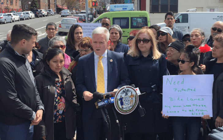 Death By Delay: Queens CB 2 Keeps Stalling on Skillman/43rd Protected Bike Lane