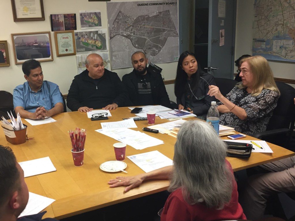 Queens CB 2 Committee Endorses Skillman/43rd Protected Bike Lanes
