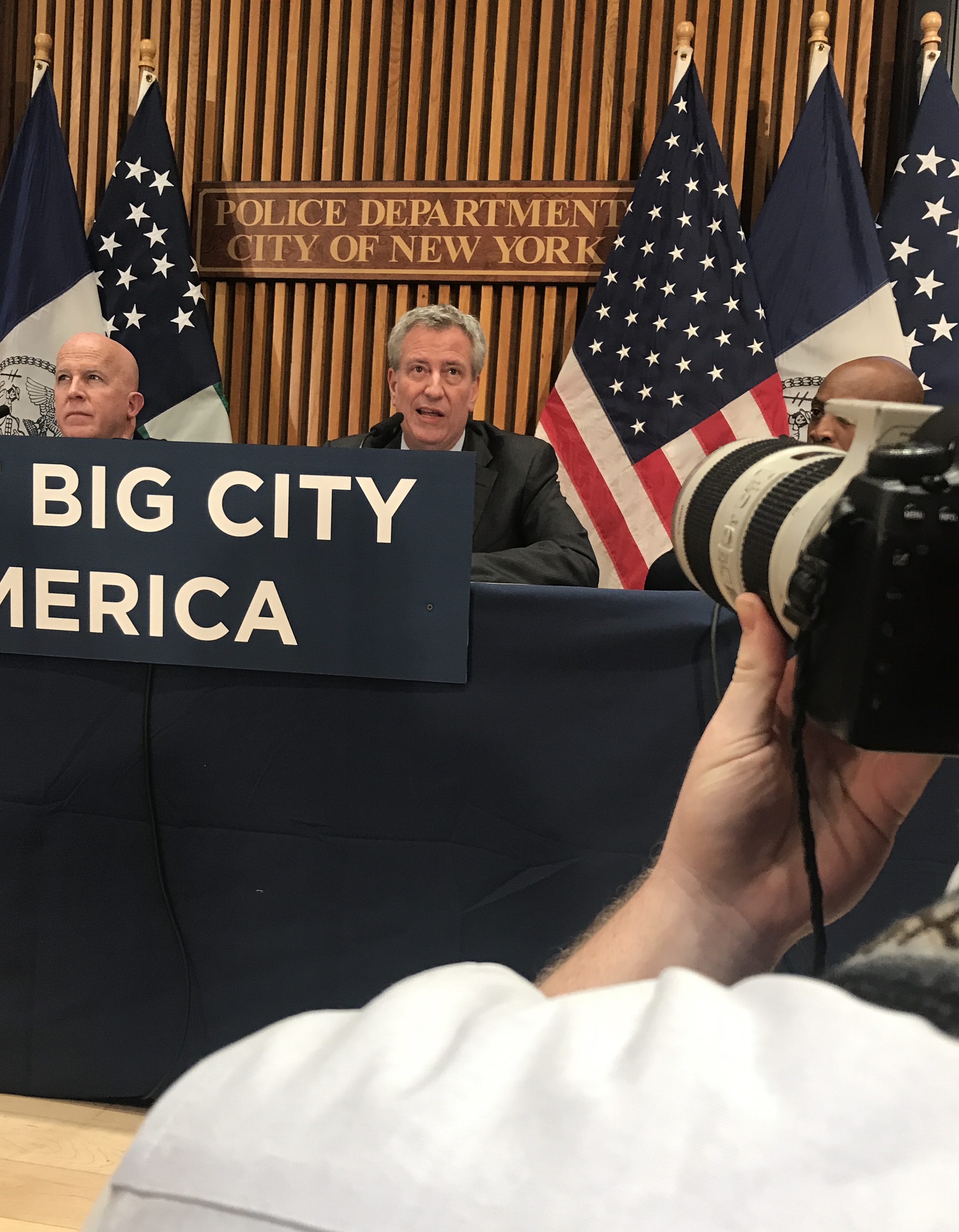Mayor de Blasio (right) with Police Commissioner O'Neill on Tuesday. Photo: Gersh Kuntzman