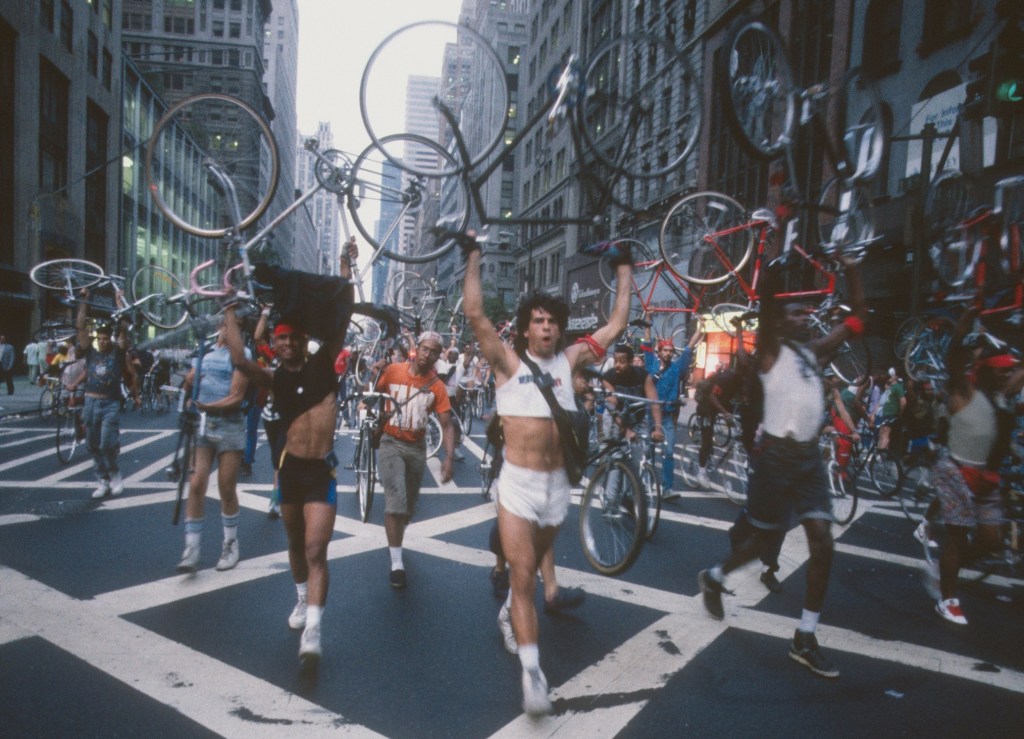 New ‘Cycling in the City’ Exhibit Reveals a Long History of Contentiousness