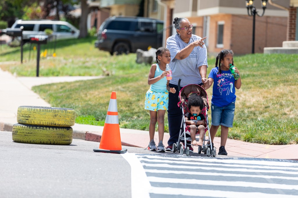 Federal Bill Seeks to Prioritize Pedestrians (Albeit A Tiny Bit More)