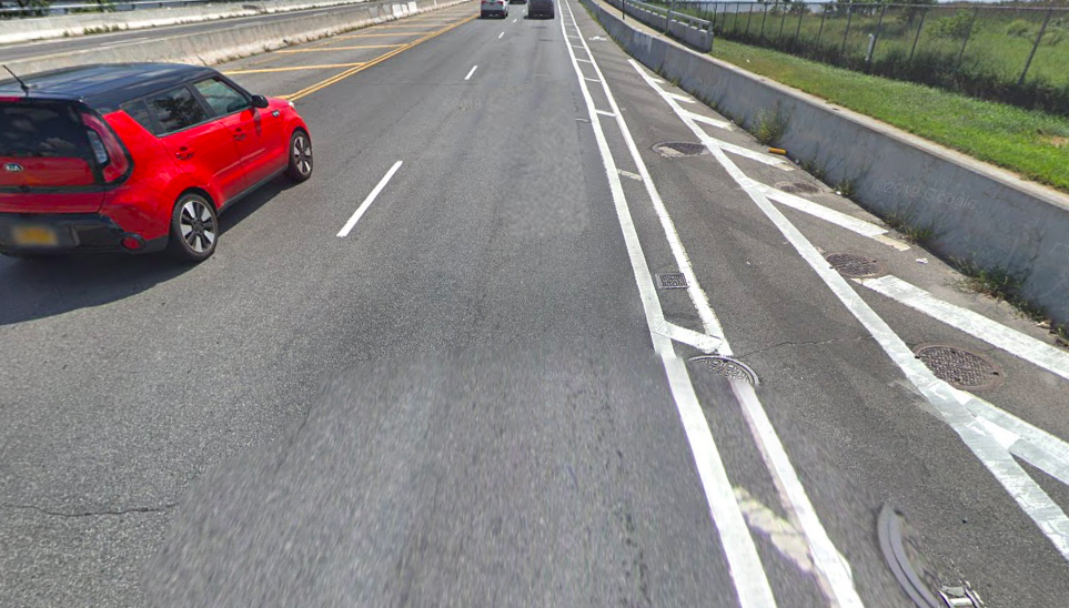 Cyclists are constantly in danger on the Addabbo Bridge. Photo: Google