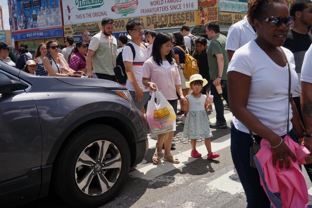 Opinion: Mayor Adams’s Crossing Guard Cuts are Unconscionable