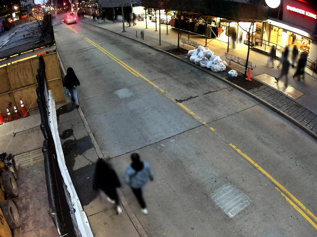 Study: Scaffolding Pushes Pedestrians Into The Street
