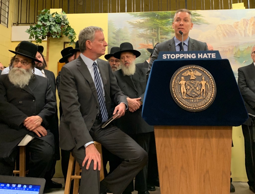 Mayor May Expand New NYPD Placard Rules to Other Agencies