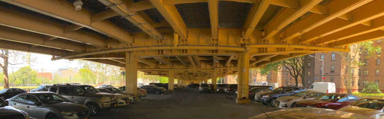 Park Avenue (or should we refer to it as Car Park Avenue) below the BQE viaduct This section of the BQE infamously separates the Ingersoll Houses from Commodore Barry Park and Swimming Pool. Photo: Michael King