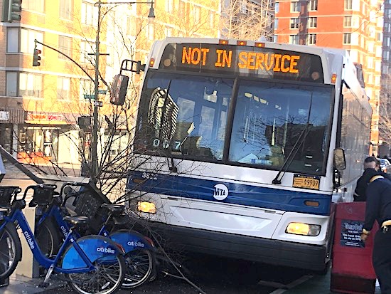 MTA To Late-Night Transit Riders: Via Con Dios, Have a Lyft and Uber Uber Alles