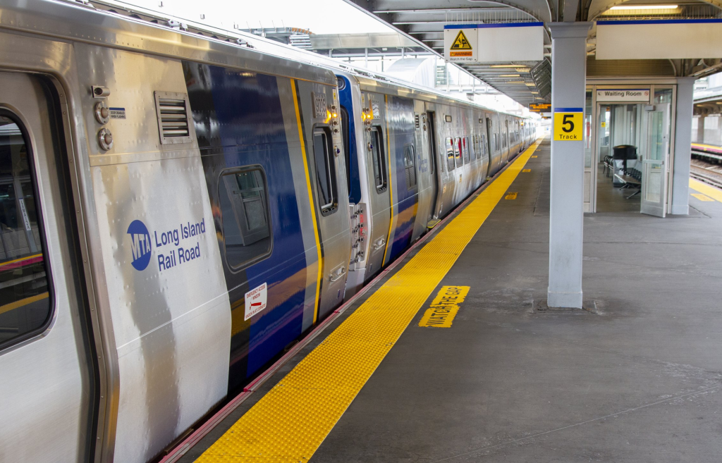 Seriously, It’s Time for $2.75 Fares on Intracity Trips on LIRR and Metro-North