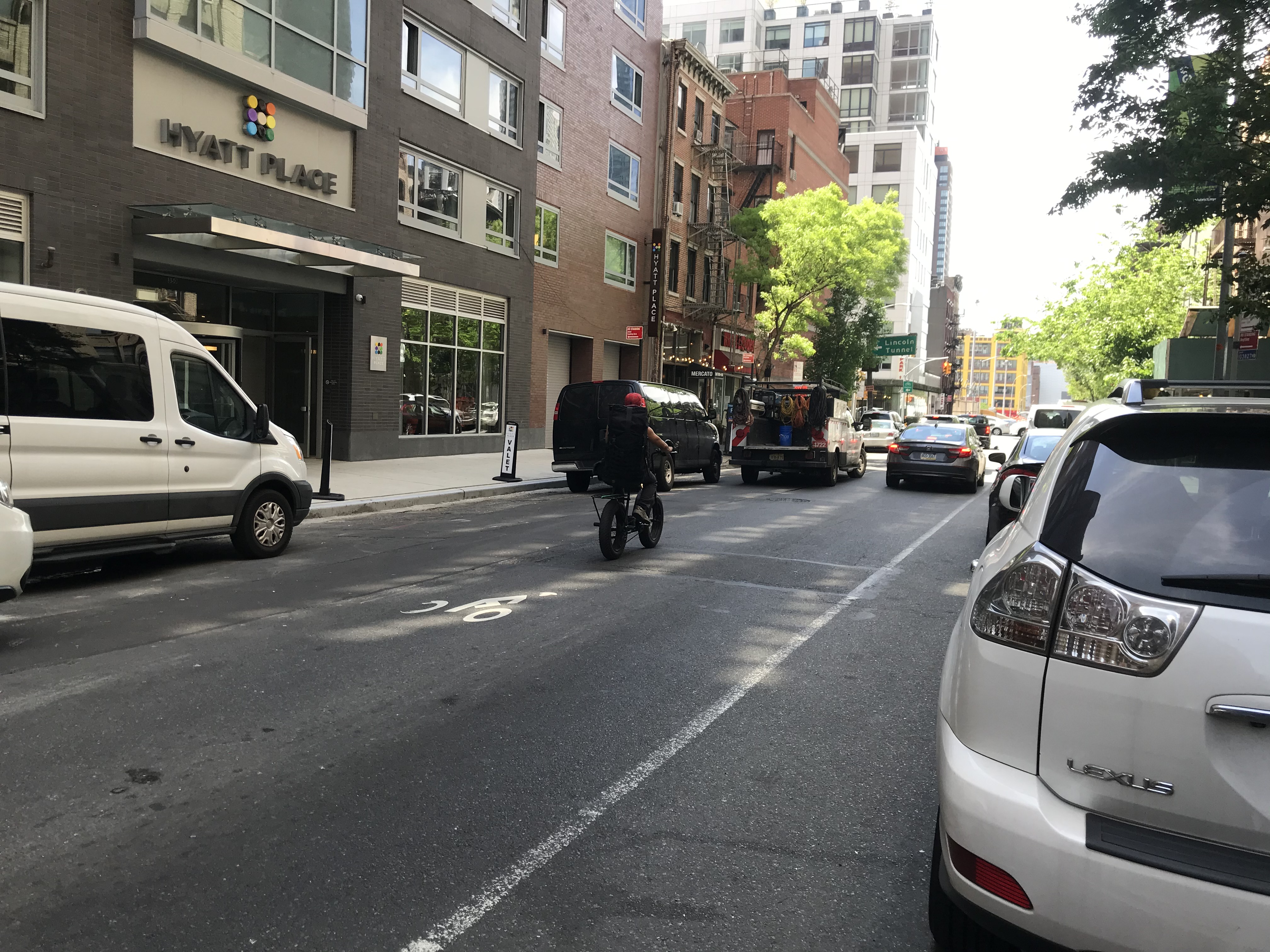 A long stretch on 39th Street between 7th Avenue and 8th Avenue with no barrels. Photo: Dave Colon