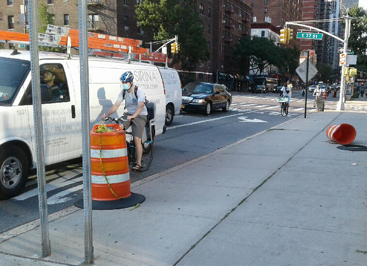 Eyes on the Street: Second Ave Protected Bike Lane Fails Again