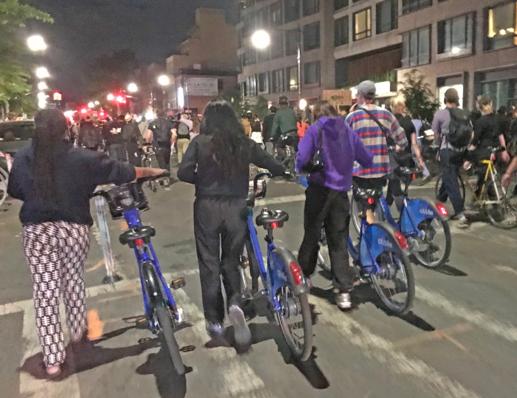 Mayor Refuses To Explain Citi Bike Shutdown As Bike-Share Curfew Now Starts at 6 P.M.