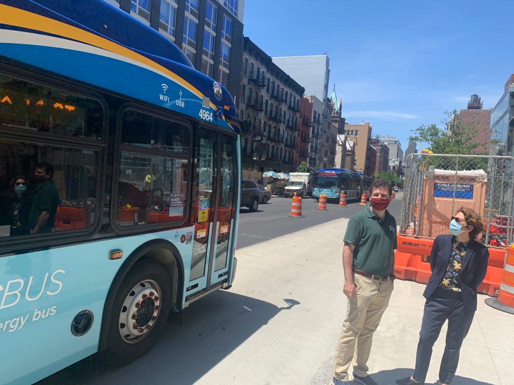 Mayor Creates More Busways — And Makes 14th Street Permanently Car-Free