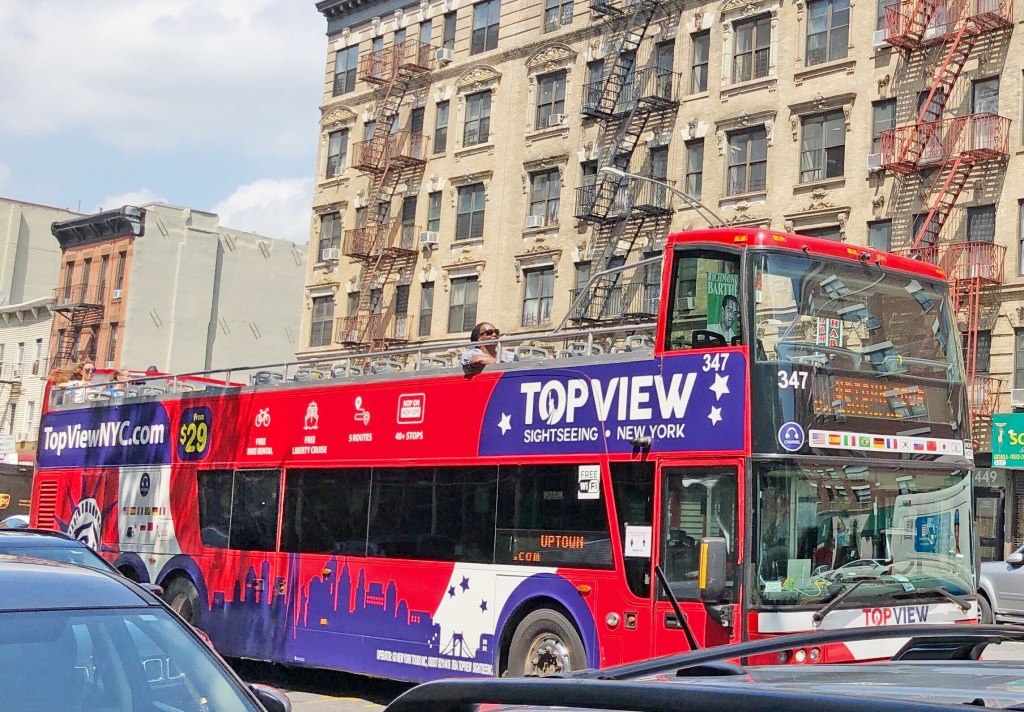 PHASE POOR: Empty Tour Buses Polluting City Neighborhoods with No Benefit