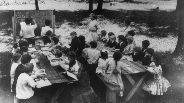 A Small Number of Schools Have Asked City Hall for Car-Free Streets