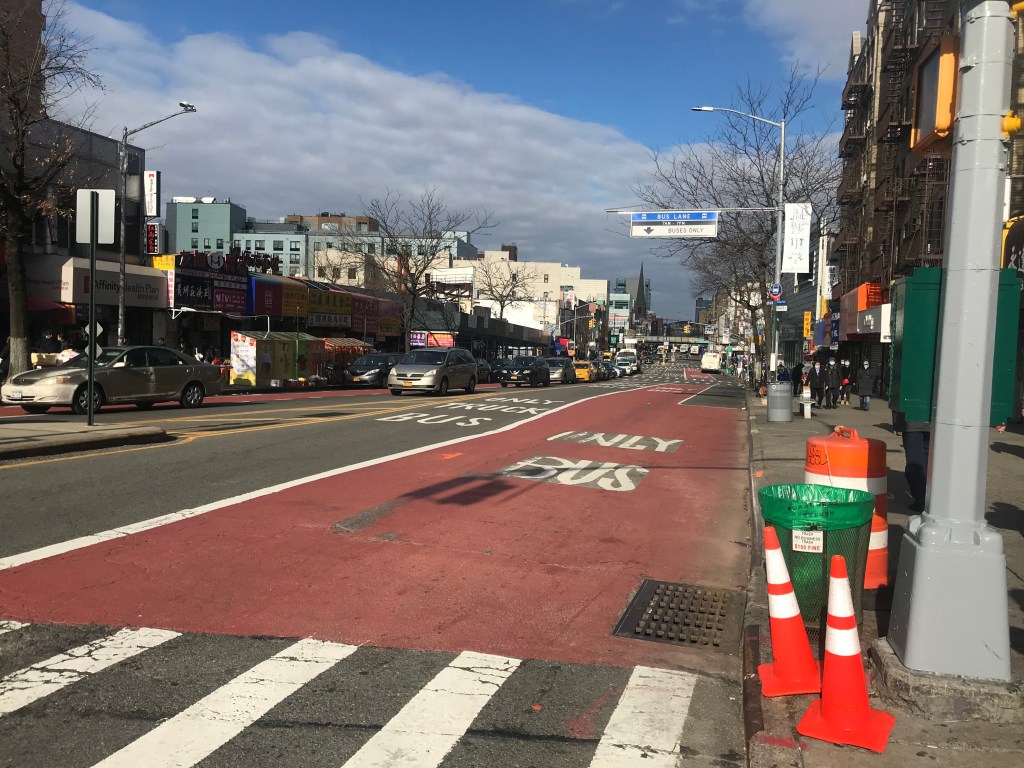 Early Data Show Flushing Busway Already Speeding Up Buses 