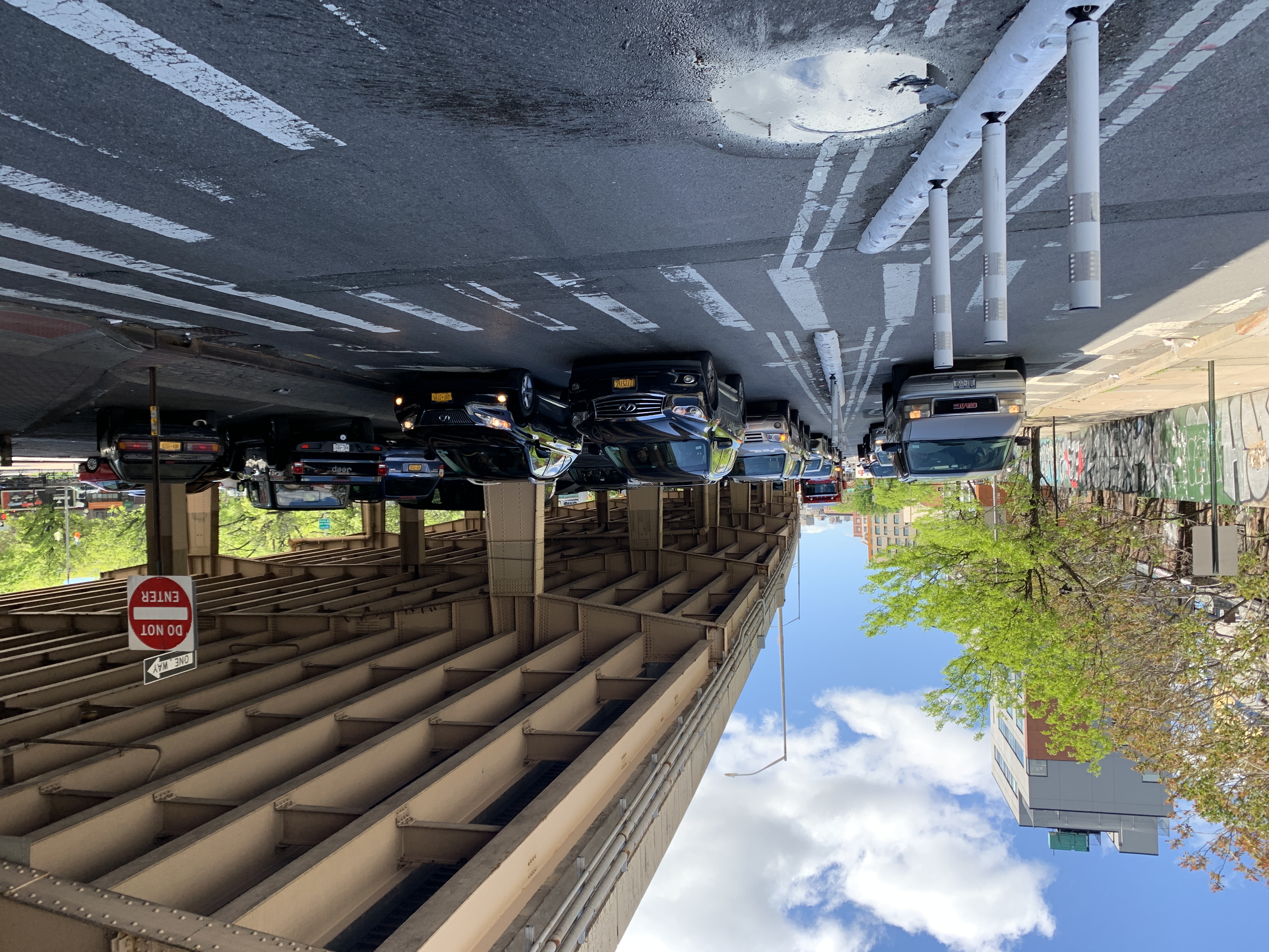 Another reason that the bike lane moved to the other side of Meeker is the car sewer where Meeker finally dead-ends at Metropolitan, and area filled with motorists and inhospitable to anyone else.