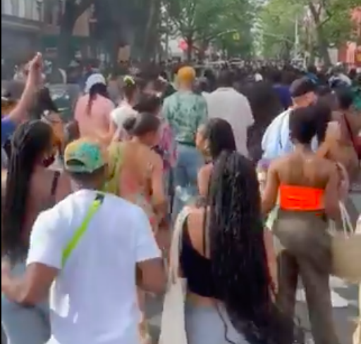 Tuesday’s Headlines: De Blasio Gets With His Own Program Edition