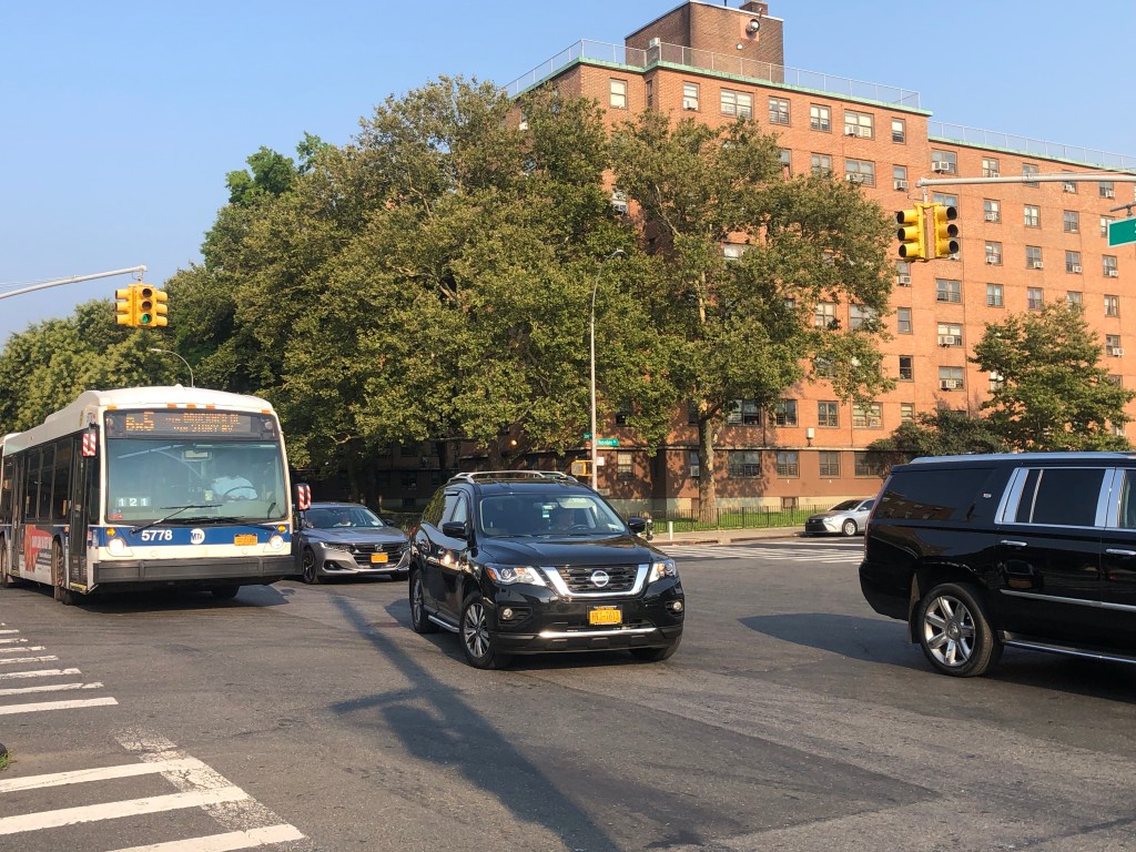 PARKING MADNESS: Bronx Electeds Oppose Dedicated Bus Lane that Would Help Tens of Thousands of Straphangers