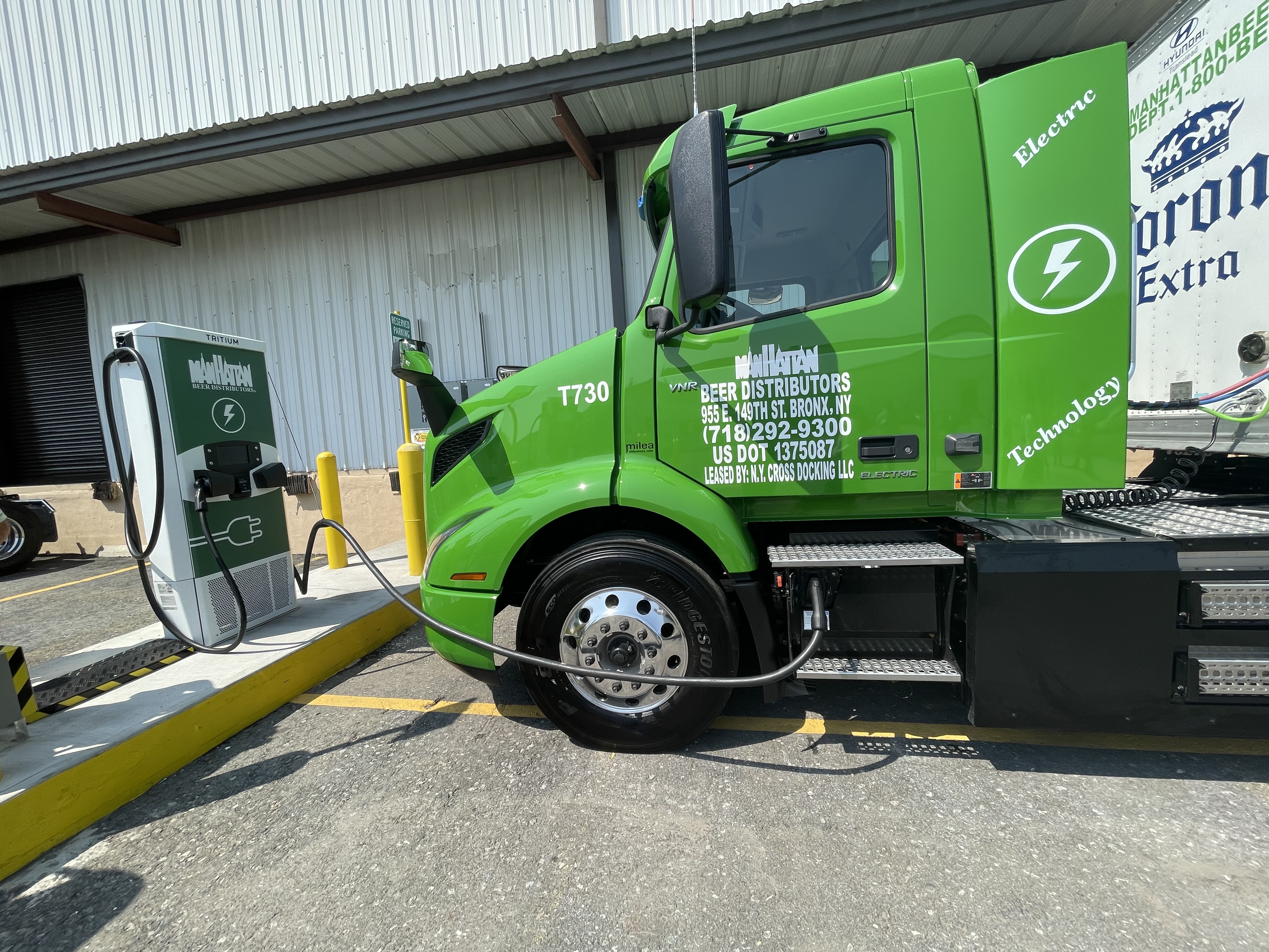 New tractor trailer charging at Bronx facility. Photo: Fiifi Frimpong