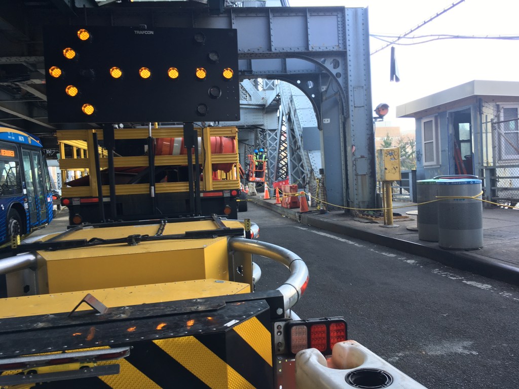 Eyes on the Street: The Broadway Bridge Construction is a Clusterf—k