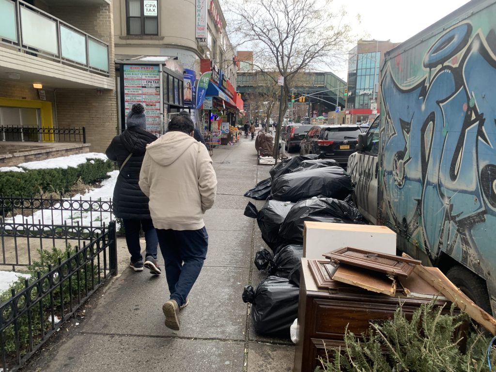 EXCLU: Sanitation Department Hires McKinsey for Containerization Study