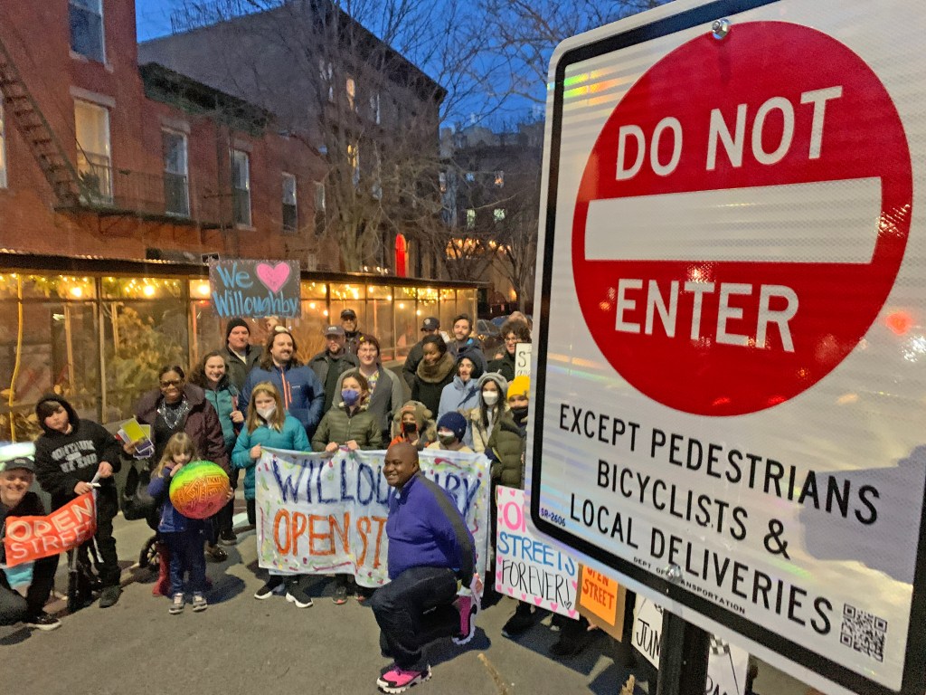 Wednesday’s Headlines: Defending Open Streets Edition