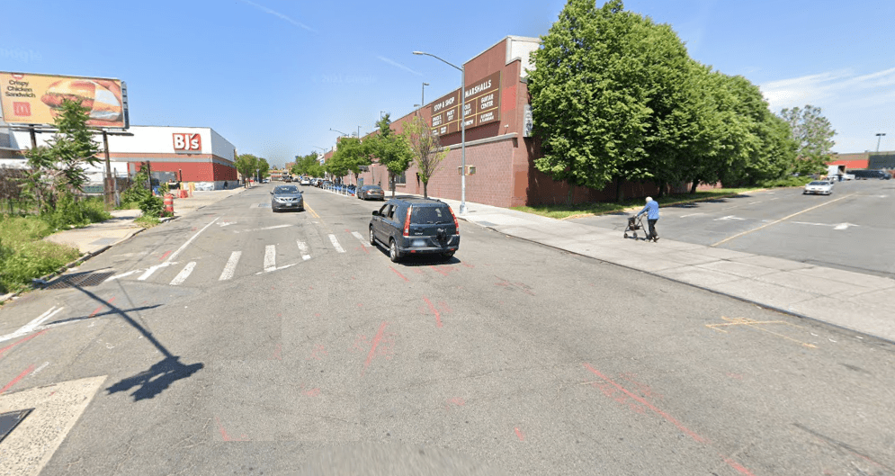 Queens Senior Dies from Injuries After Being Hit by Driver on Northern Boulevard