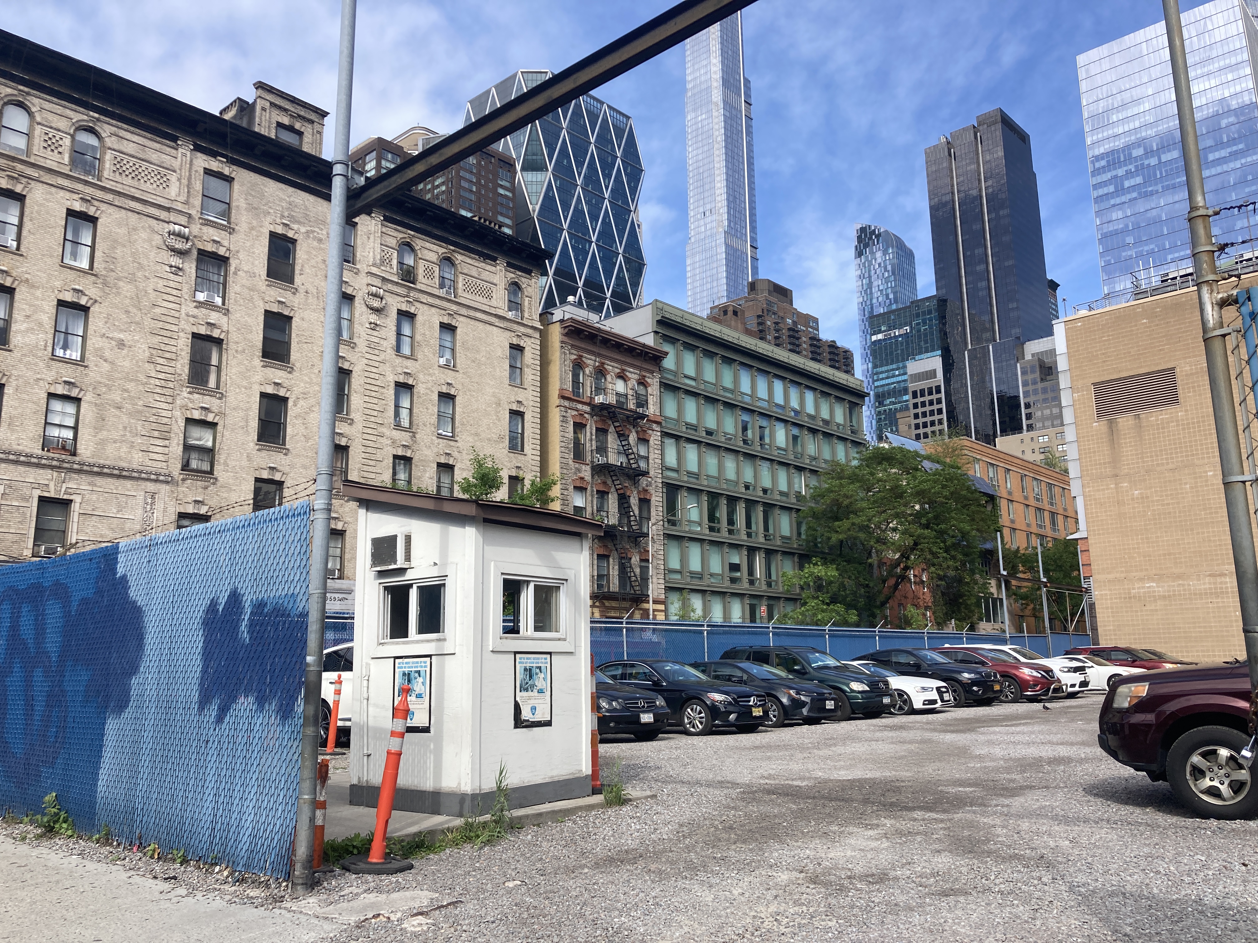 Parking on the MTA lot at 54th Street and Ninth Avenue, where developers want to build affordable housing for HIV/AIDS survivors. Photo: Julianne Cuba