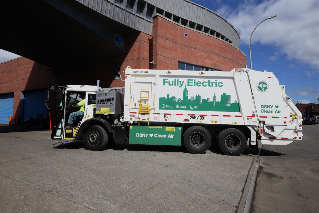 DSNY’s Electric Trucks ‘Conk Out’ Too Quickly During Snow Plowing, Says Commish