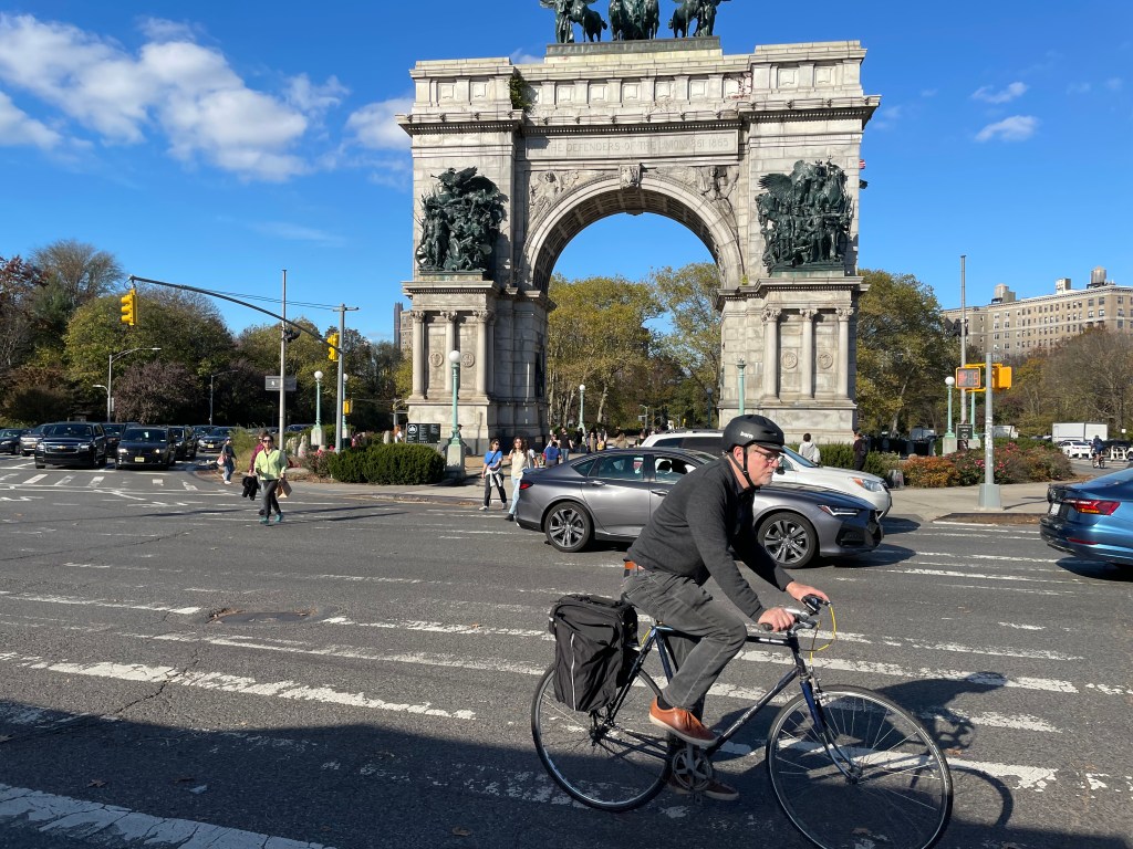 DOT Kicks Off Outreach on New Grand Army Plaza Fix: ‘Dream Big’