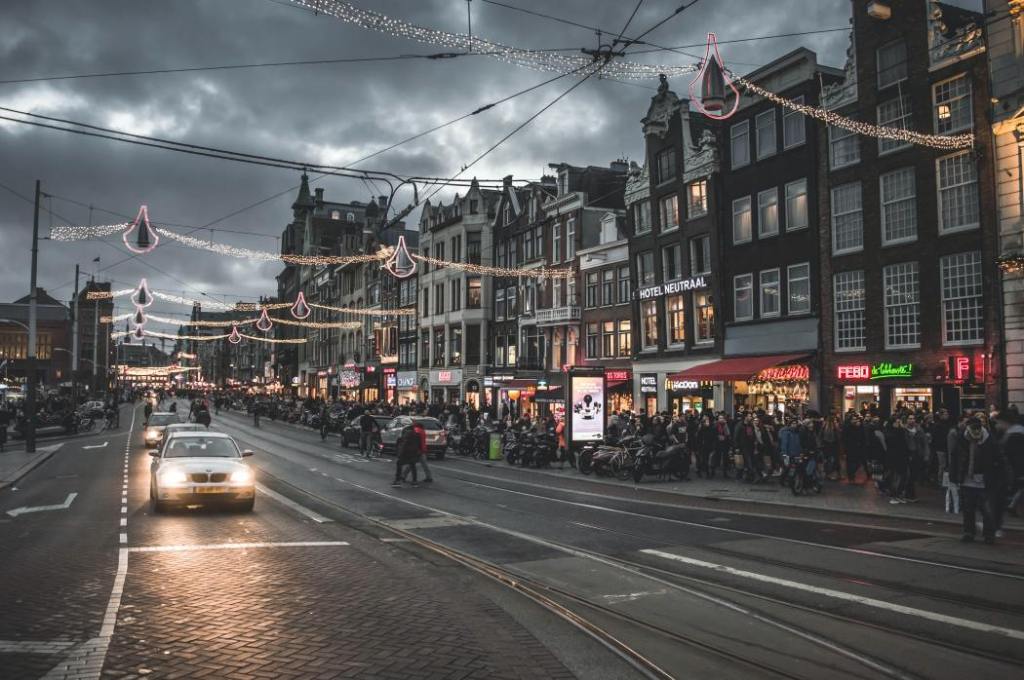 It’s Hard to Get a Driver’s License in Holland — And That’s One Reason Dutch Roads Are So Safe