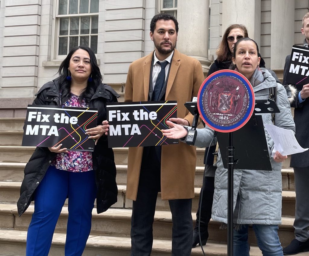 Council Members Join Push For Six-Minute Transit Service And Free Buses