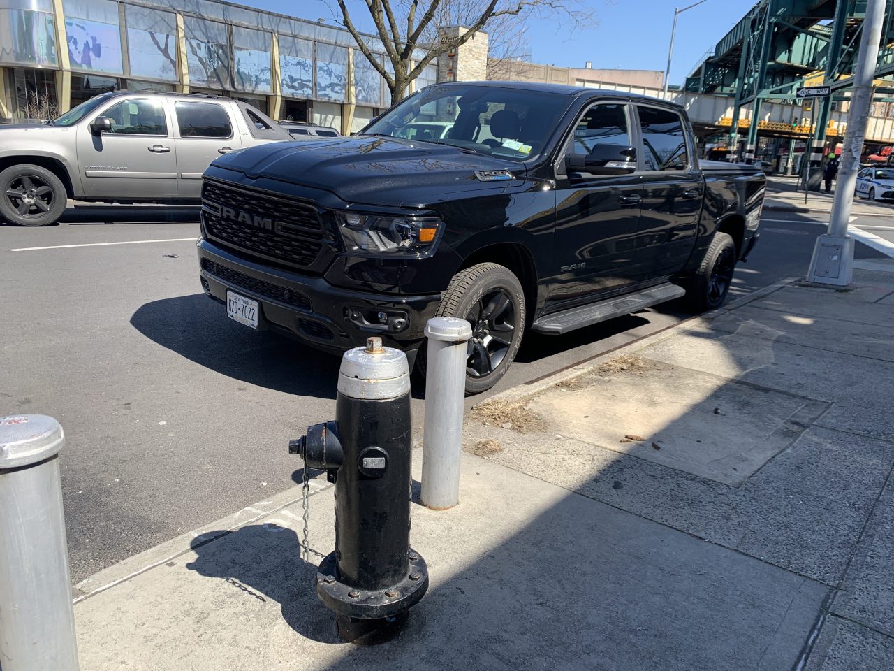 Also, come on, that's a true dickmobile.