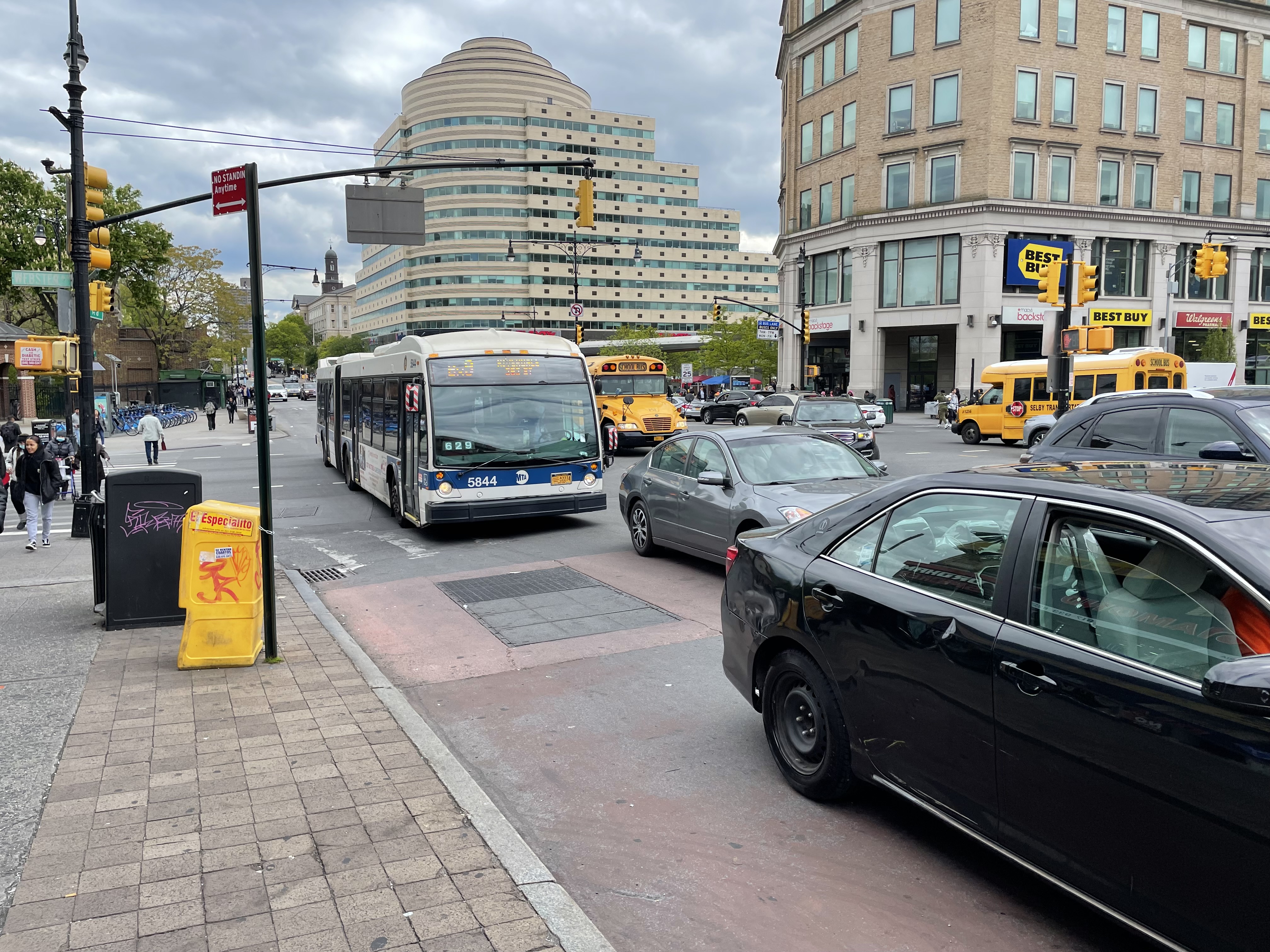 DOT Nixes Fordham Road Busway Due To 'Community Concerns DOT Nixes Fordham Road Busway Due To 'Community Concerns