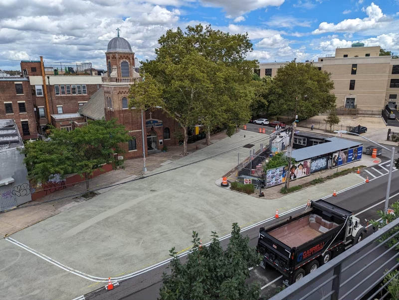 DOT Installs ‘Banker’s Anchor’ Pedestrian Plaza in Greenpoint 
