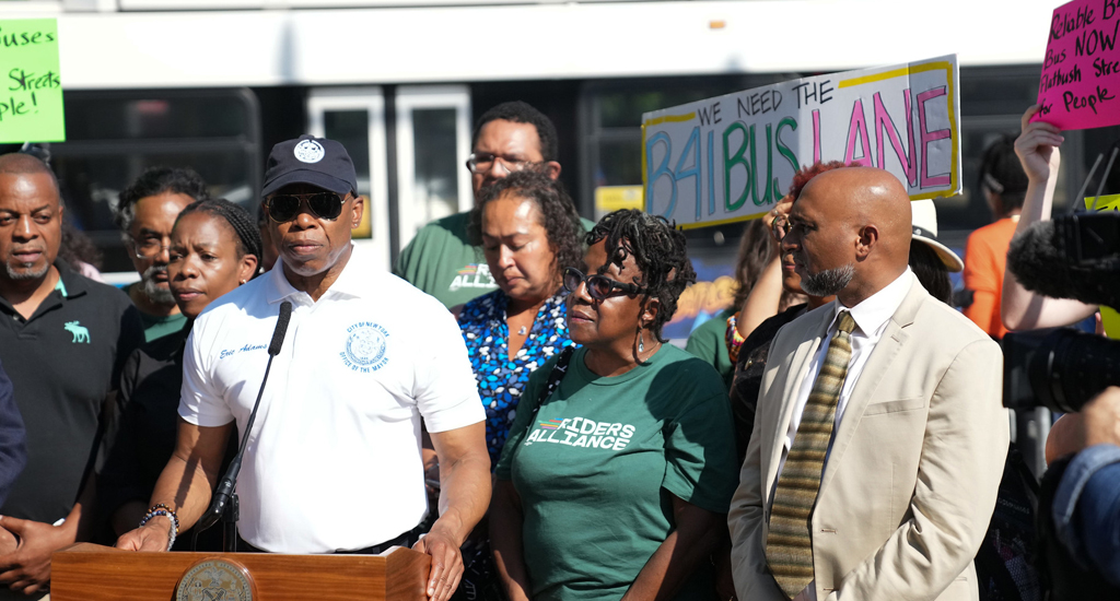 Friday’s Headlines: Maybe Not the ‘Bus Mayor’ Edition