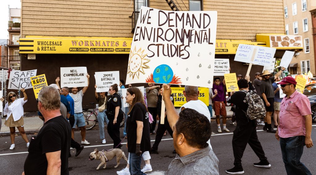 Wednesday’s Headlines: Street Fight Edition