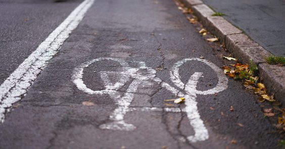 Study: Some Paint-Only Bike Lanes May Increase Crashes