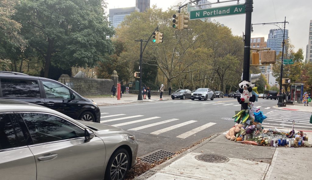 Hundreds of Community Groups — From the Conservatives to the Socialists! — Demand Daylighting