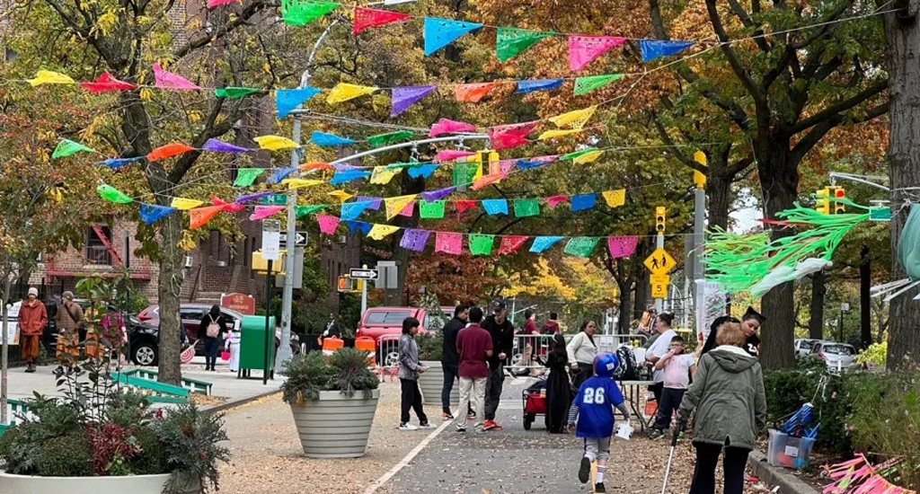 Thursday’s Headlines: 34th Avenue Is Officially a Park Edition
