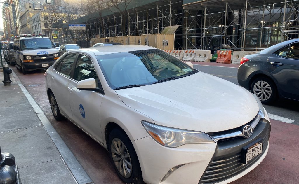 NYC Transit Boss Says He’ll ‘Personally’ Clear MTA Cars Out of Livingston St. Bus Lanes