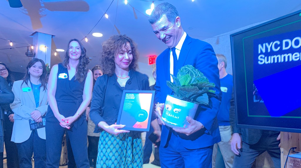 Wednesday’s Headlines: Silent Treatment Edition