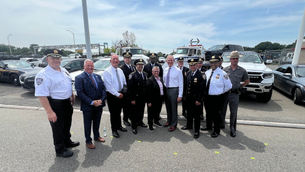 Wednesday’s Headlines: Please Clap Edition